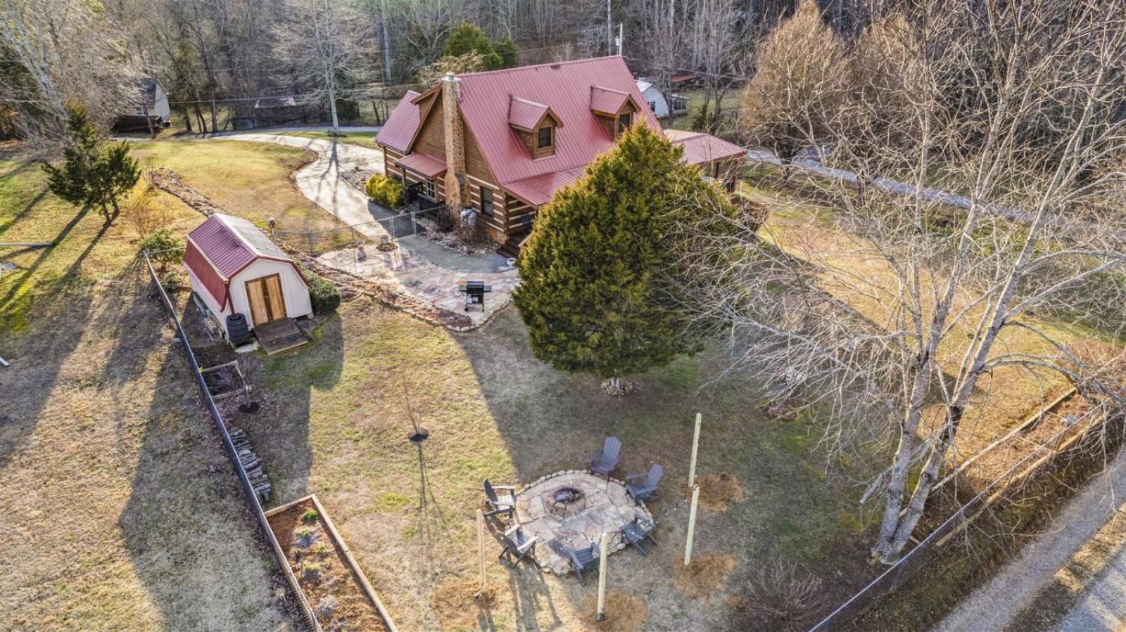 Hidden Star Hideaway-Blackberry Farm-Smoky Mtn Nat Park-Hot Tub- Fire Pit- Fenced Yard- Pet Friendly Walland Esterno foto