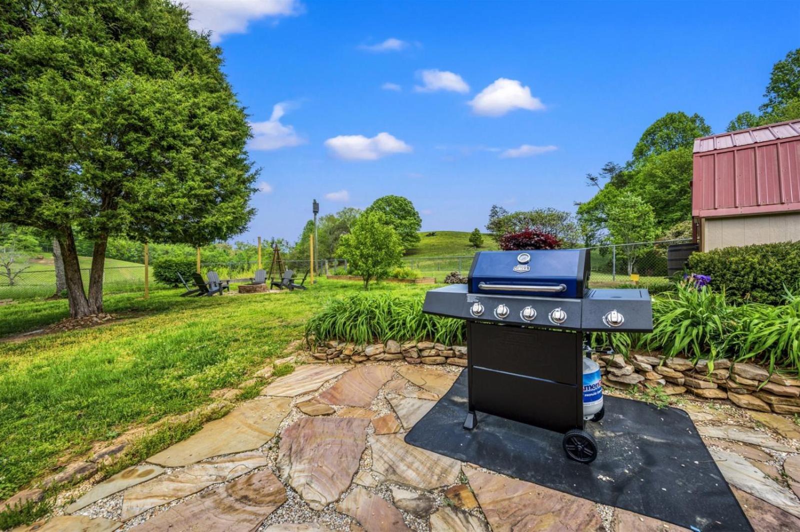 Hidden Star Hideaway-Blackberry Farm-Smoky Mtn Nat Park-Hot Tub- Fire Pit- Fenced Yard- Pet Friendly Walland Esterno foto